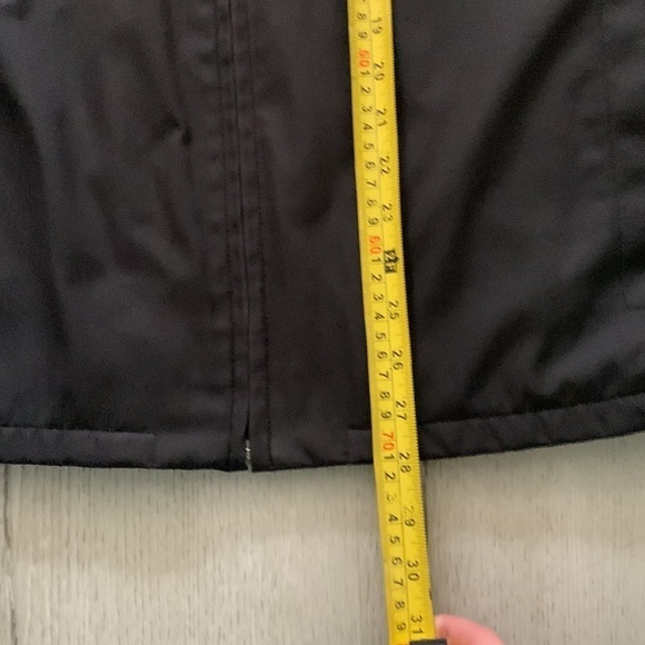 GUESS Men's Nylon size M black lightweight Jacket - Picture 9 of 11